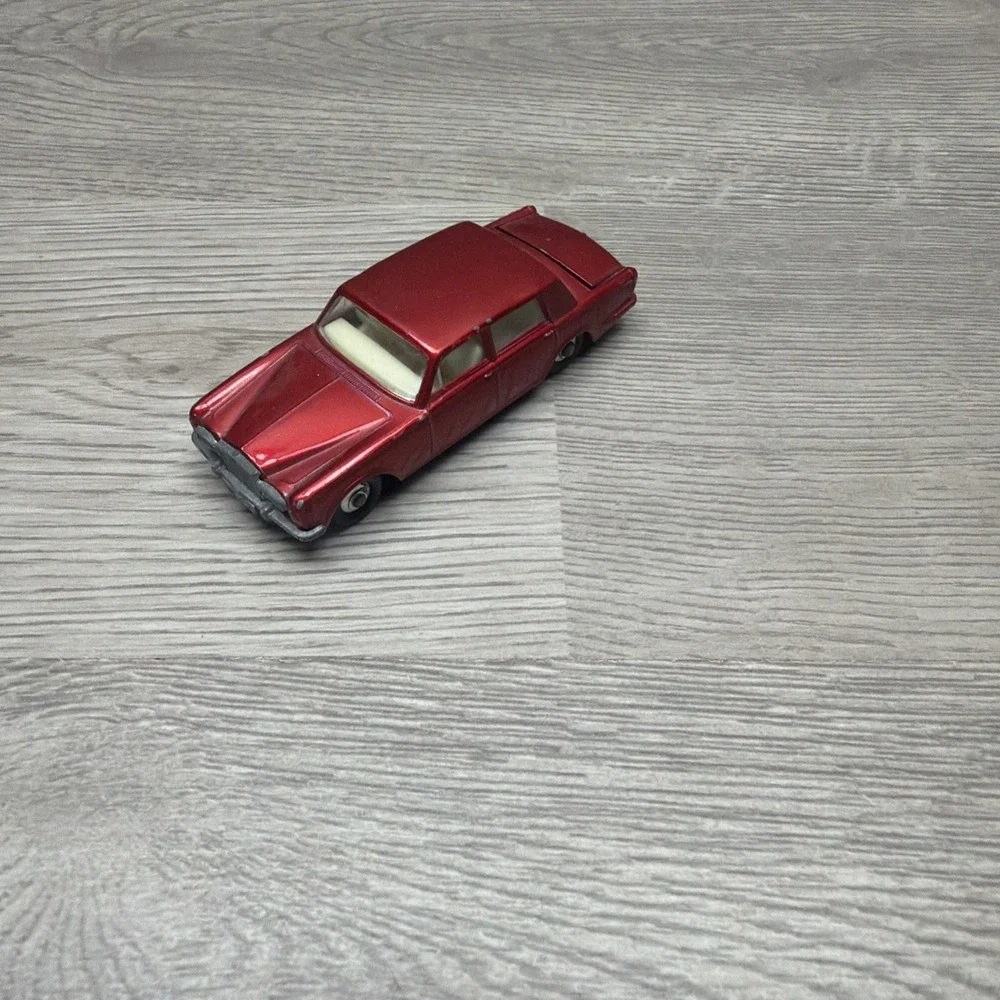 VTG Matchbox By Lesney Rolls Royce Silver Shadow #24, #18 1969 Field Car Lot